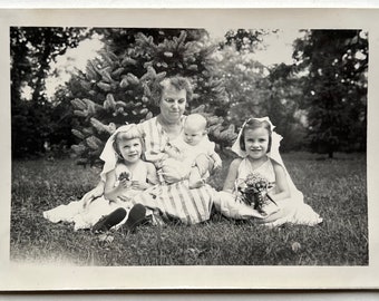 Vintage Original Photo 'Babushka Sisters' Girls 1950s Photograph #37-91