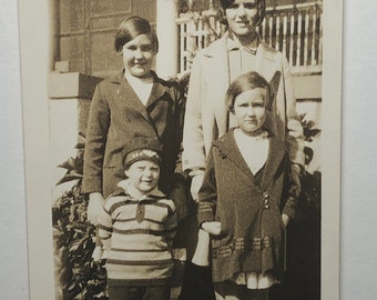 Vintage Original Photo 'Ready for School' 1920s Photograph #36-100