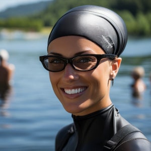 swim cap that keeps hair dry