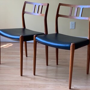 Six Moller Model 79 Dining Side Chairs in teak and black vinyl, set of six image 9