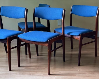 Set of four Rosewood Dining Chairs In KnollTextiles Wool Fabric; I/S Thorso Stole Mobelfabrik