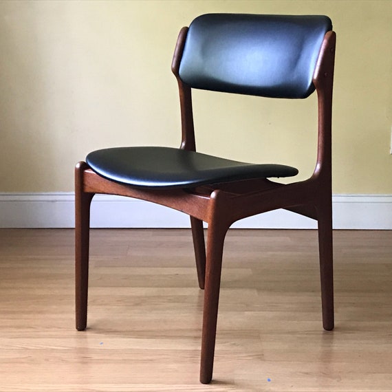 One Erik Buch Teak Dining Side Chair By Od Mobler Side Chair Desk Chair Bedroom Chair