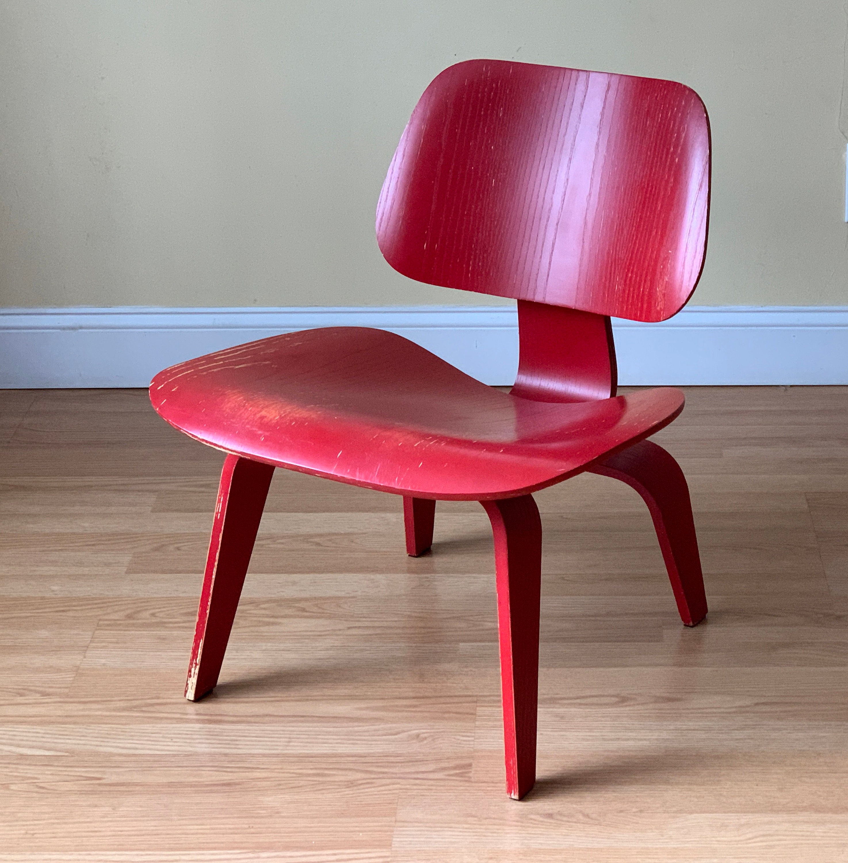 flamme Soak Bageri Herman Miller Eames LCW Lounge Chair RED - Etsy