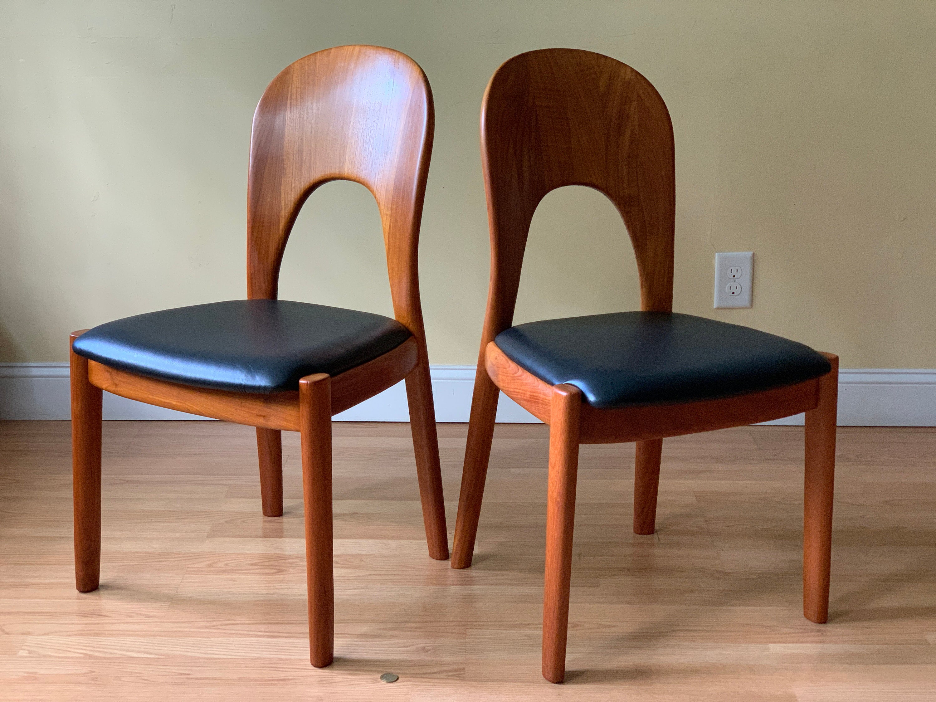 BENNY LINDEN　ダイニングチェア　Denmark チーク材 MCM Benny Linden Teak Dining Chairs (x4) *MESSAGE US for Shipping