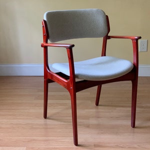 ONE Erik Buch Model 50 dining chair in rosewood finish Erik Buck Dining Armchairs by OD Mobler image 2