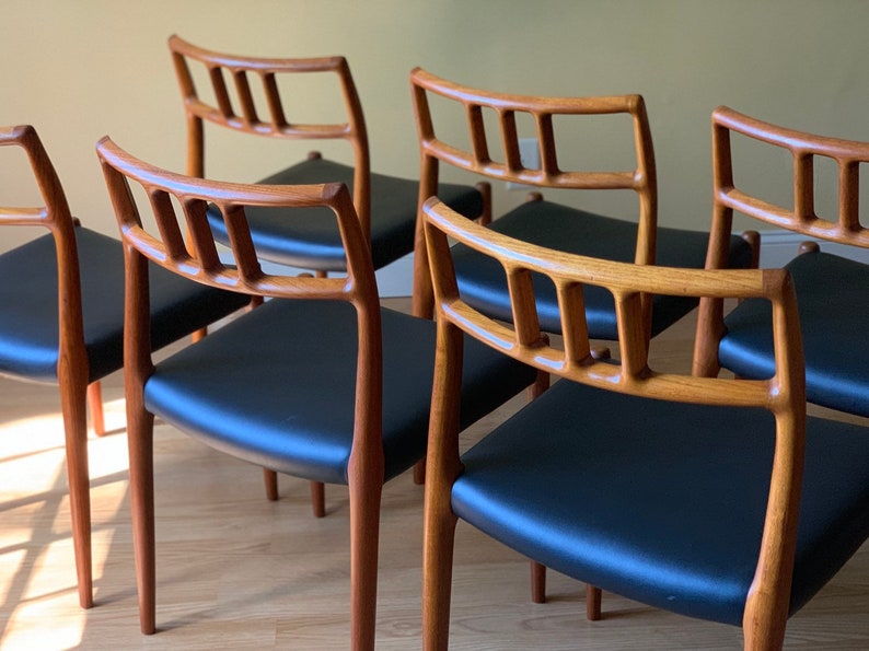 Six Moller Model 79 Dining Side Chairs in teak and black vinyl, set of six image 8