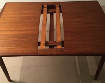 Denmark teak テーブル Large 9-foot Long Danish Teak Extension (draw-leaf) Dining