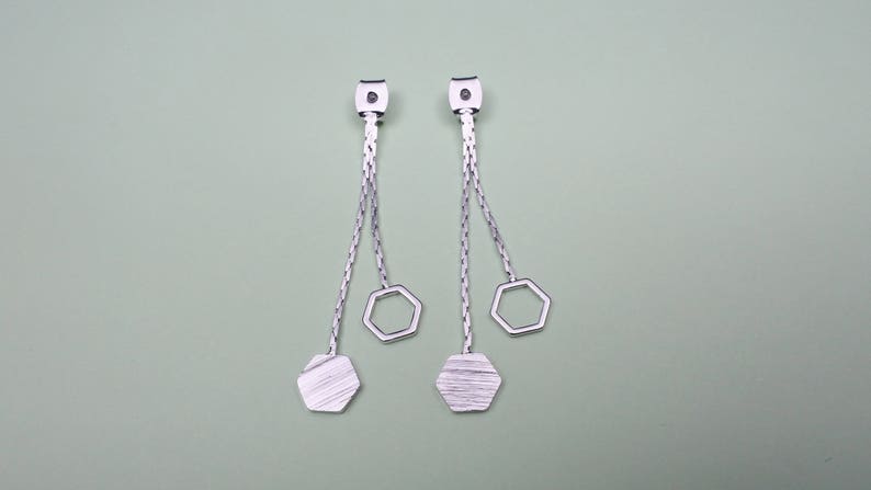 Original rhodium plated brass and copper Palladium Nickel free plating Satin Geometric chain earring stopper 2pcs EM-11R