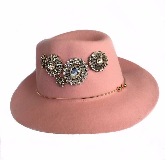 100 % laine Fedora, chapeau de Style classique | La Qualité Des Produits
100 100 100 % laine Fedora, chapeau de Style classique | La Qualité Des Produits
28ef16