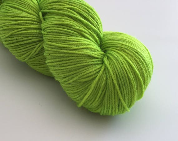 Cor' Limey - hand-dyed green 4ply sock yarn - 100g
