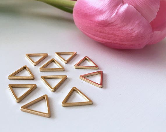 Luxe triangular stitch markers - gold (set of 10)