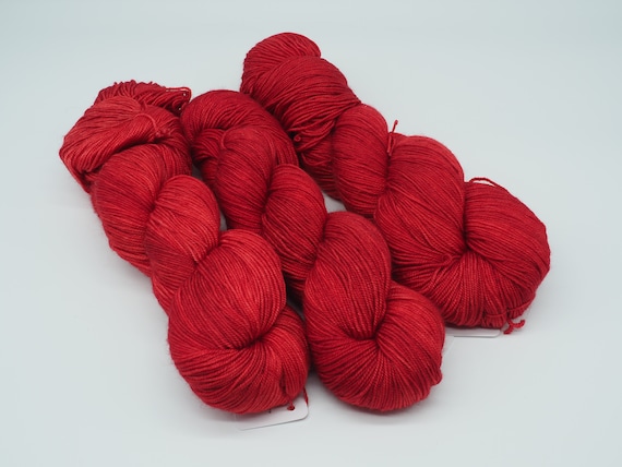 Red carpet treatment - hand-dyed variegated merino cashmere silk yarn - 100g (400m)