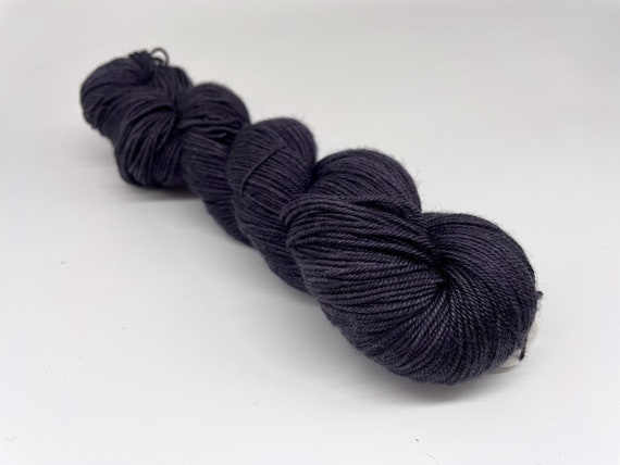 Charcoal - hand-dyed semi-solid black merino cashmere silk yarn - 100g (400m)