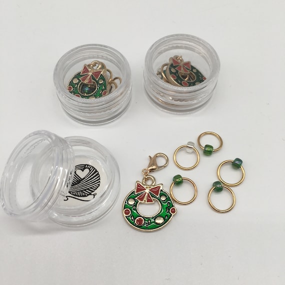 Christmas wreath progress keeper and matching stitch markers - set of 6