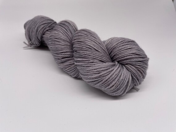 Snow clouds - grey tonal hand-dyed semi-solid superwash DK (8 ply) merino yarn - 100g (225m)