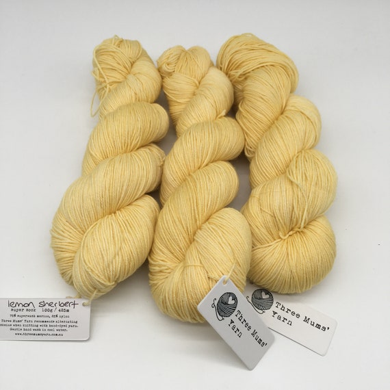 Lemon sherbert - hand-dyed semi-solid yellow super sock yarn - 100g (425m)
