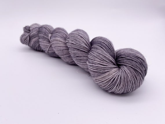 Asphalt - hand-dyed tonal merino cashmere silk yarn - 100g (400m)