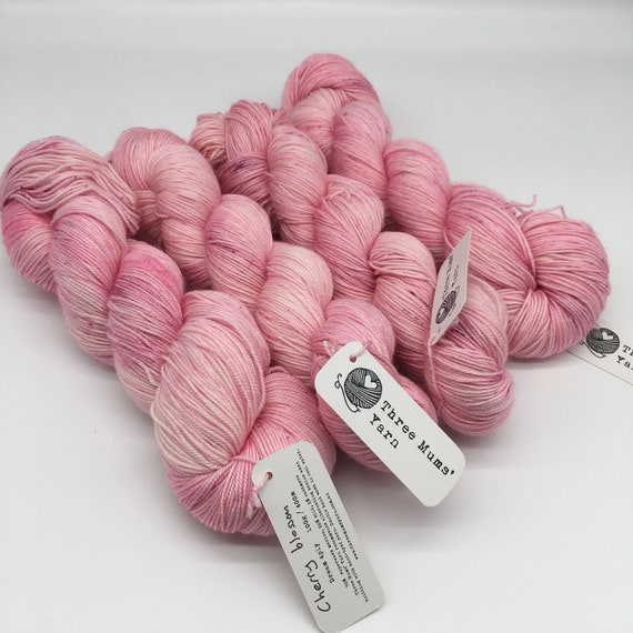 Cherry blossom - hand-dyed merino cashmere silk yarn - 100g (400m)