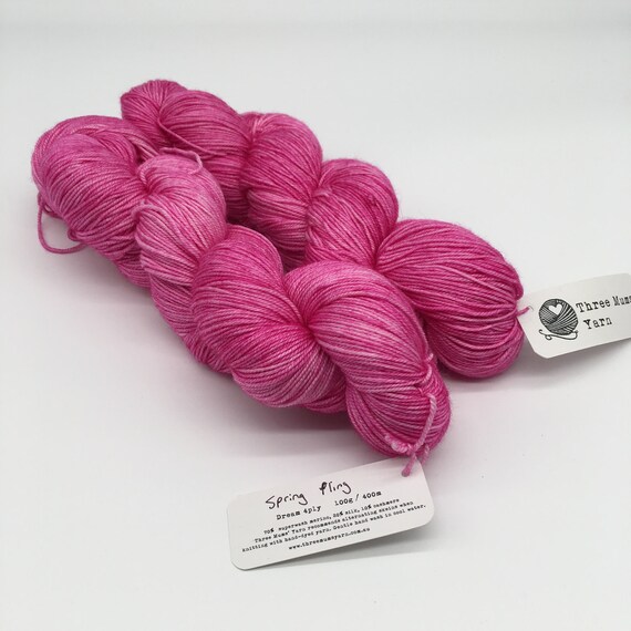 Spring fling - hand-dyed tonal pink merino cashmere silk yarn - 100g (400m)