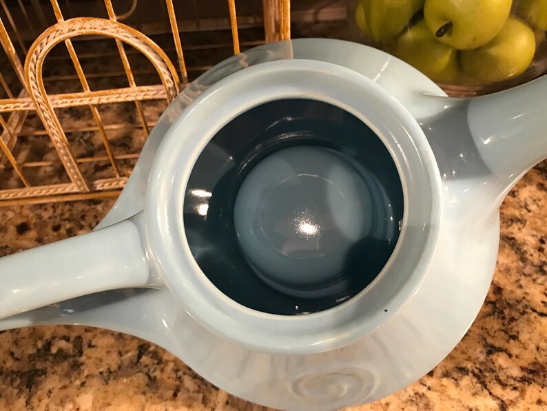 Vintage Pearl China Co Wind-Up Musical Teapot Aladdin Style 1940/'s Light Blue Lusterware Plays Tea For Two