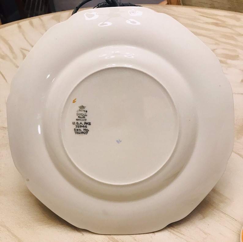 Pair of Crown Ducal Dinner Plates England Fruit Bowl Urn 72944 A1476