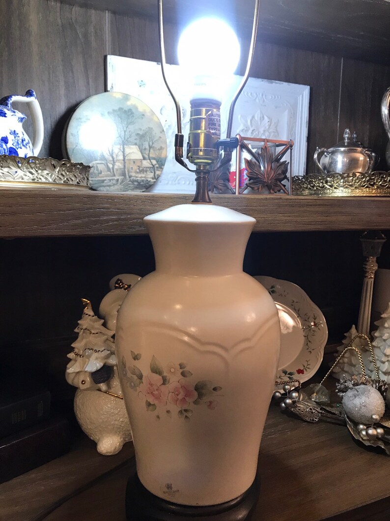 13 12 Pfaltzgraff Tea Rose Large Table Lamp