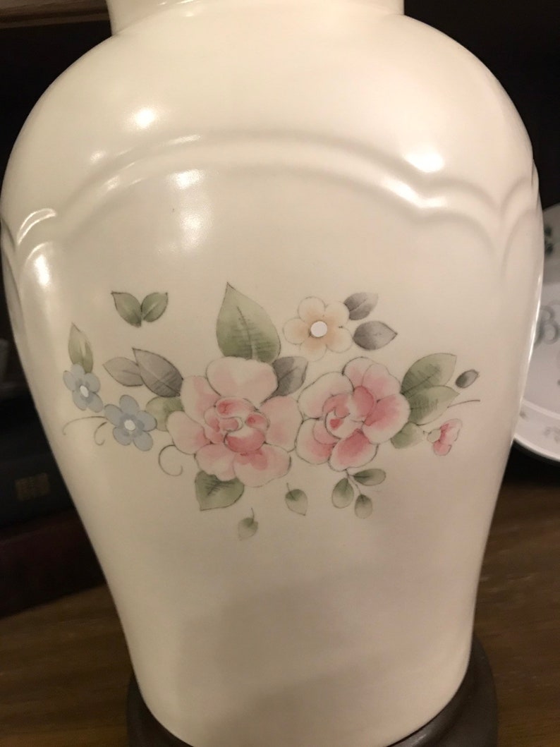 13 12 Pfaltzgraff Tea Rose Large Table Lamp