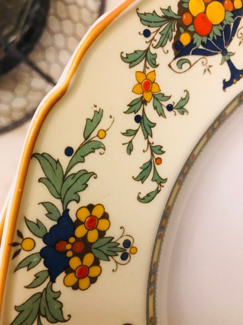 Pair of Crown Ducal Dinner Plates England Fruit Bowl Urn 72944 A1476