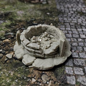 Fantasy Well Terrain Miniature for Tabletop RPGs and Skirmish Games – RPG and Dungeon Scenery