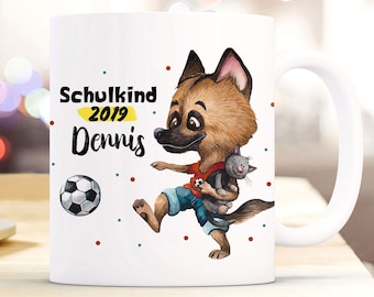 Tasse Becher zur Einschulung Hund Schäferhund mit Fußball Wunschnamen & Jahr der Einschulung bedruckt Kinderbecher Geschenk ts1061