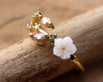 Pequeña flor blanca dulce flor anillo anillo flor piedra de la suerte piedras de colores cristales piedras preciosas joyería de moda tamaño ajustable r7