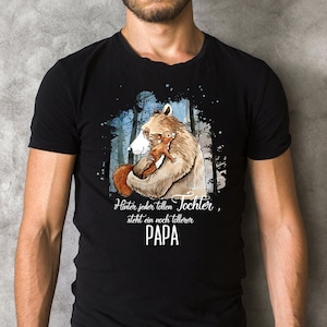 T-shirt koszulowy w czarny motyw misia wiewiórki „Za każdą wspaniałą córką kryje się jeszcze wspanialszy tata” prezent 100% bawełna hs9