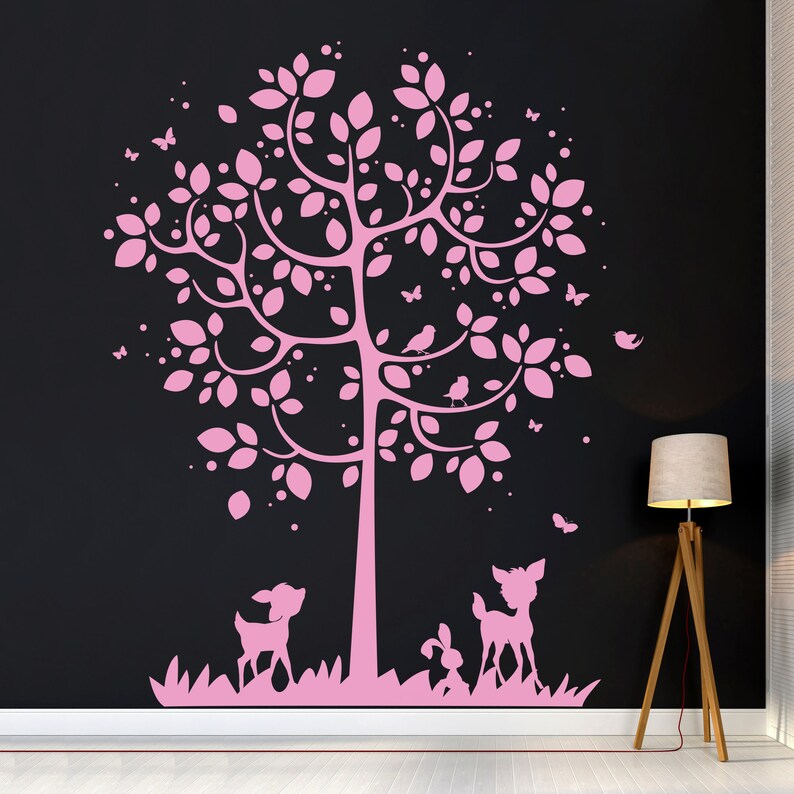 Wandtattoo Baum mit Reh Hase Kinderzimmer M2126 Bild 1