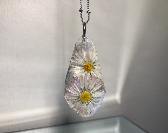 English Daisy Flowers and Opal Dust Gem Crystal Pendant Necklace - Long Adjustable Chain - Gift Box Included