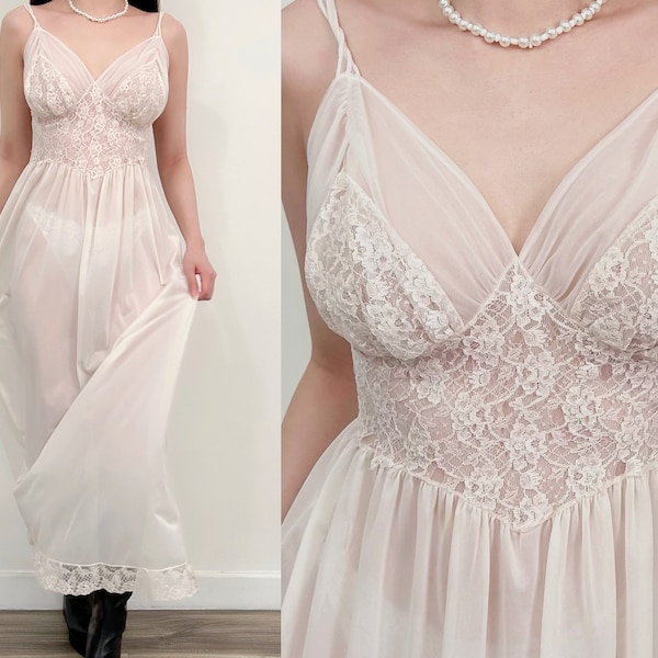 Sz 34 Vintage White Lace Slip Dress,Maxi Nightgown, Bridal Wedding Sleepwear,  Honeymoon Lingerie Long Skirt