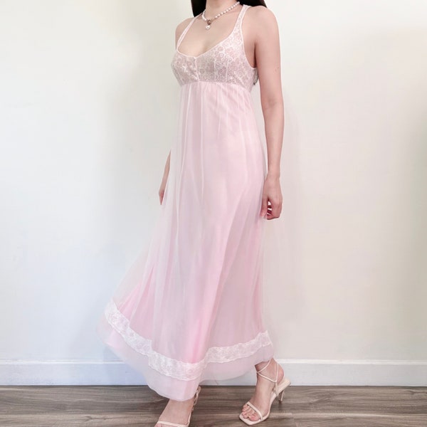 Sz32 Beautiful Romantic Vintage 'Henson Kickernick' Billowy Double Layered Nylon Floaty Babydoll Nightdress, Maxi Nightgown