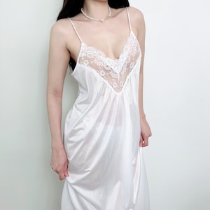Sz M Beautiful Vintage White Sheer Lace Beaded Maxi Slip Dress, Wedding Bridal Honeymoon Lingerie Night Gown Medium