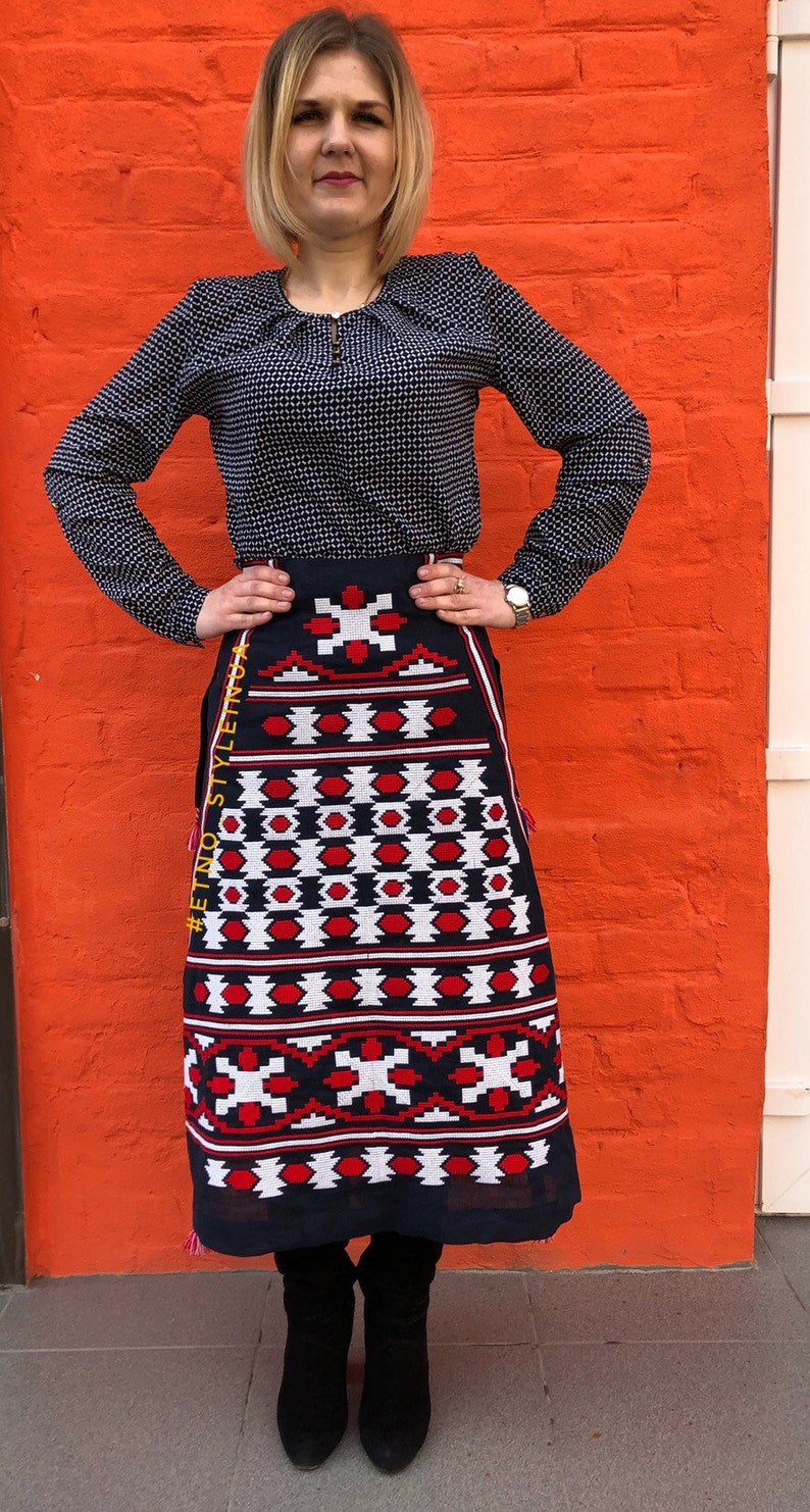 Vyshyvanka Boho skir Vyshyvanka Ukrainian skirt Mexican style Free ship!Midi Linen bohemian embroidered skirt with gometric pattern