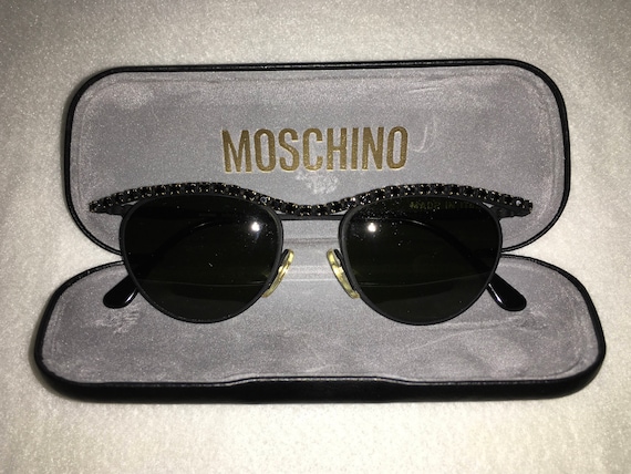 moschino sunglasses case
