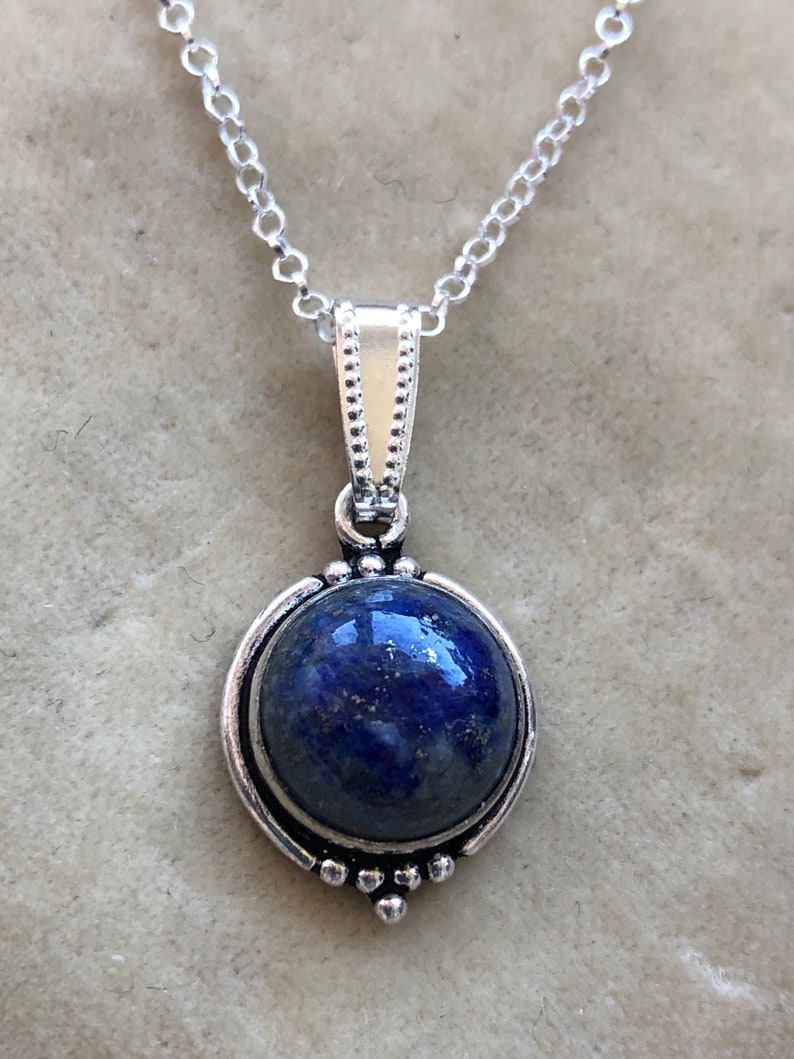 Vintage Lapis Lazuli 925 sterling silver necklace 925 silver mini belcher chain....blue gemstone