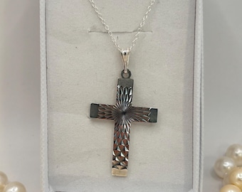 Vintage Silver Crucifix/Cross Pendant Necklace: Engine Turned Religious Jewellery