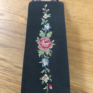 Vintage Petit Point spectacle/glasses case 1950&#39;s, embroidered, slip pocket for glasses