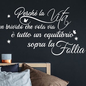 Adesivi murali frasi in vinile stickers scritta da parete wall stickers Perchè la vita è un brivido immagine 4