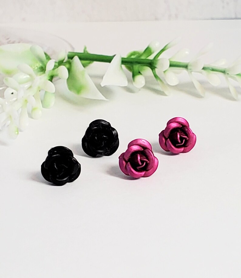 3D Rose Stud Earrings Hypoallergenic Tiny Flowers 2 Pairs Cute Earrings image 9
