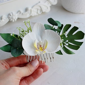 Peigne de mariage avec orchidée blanche, postiche d'eucalyptus verdure, postiche de palmier Monstera