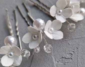 White Hydrangea wedding Pearl hair pins, Small flowers for hair