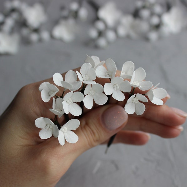 Hydrangea hair pins, Small white wedding hair flowers, Set decorative hair pins