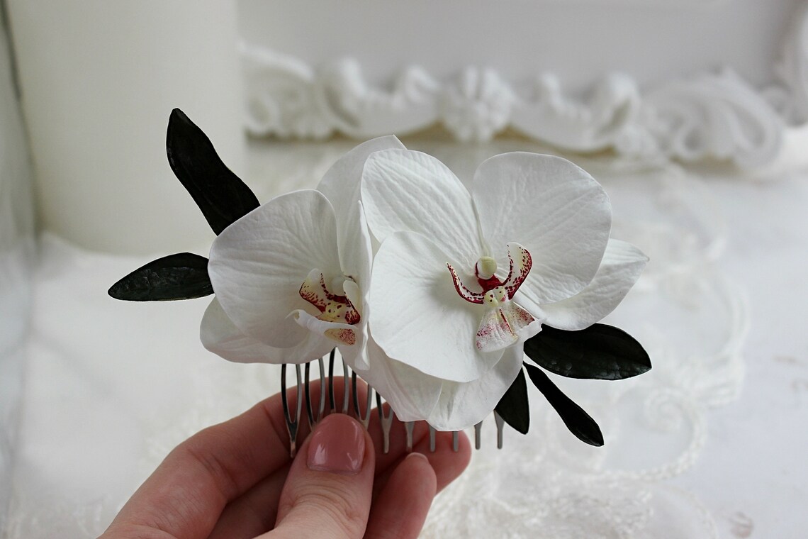 White orchids hair comb Tropical flower hair clip for bride Etsy