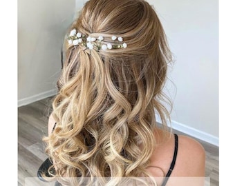 Small flowers Babys Breath hair pins