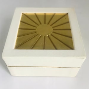 Germaine Monteil Lumium Face Powder Box 1950s - full sealed contents and powder puff